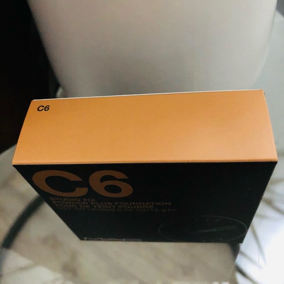 97-MAC STUDIO FIX POWDER PLUS FOUNDATION C6 - Picture 6 of 7